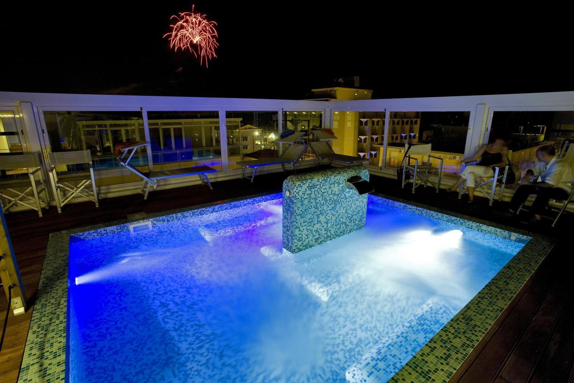 Hotel Panama Majestic Rimini Exteriör bild
