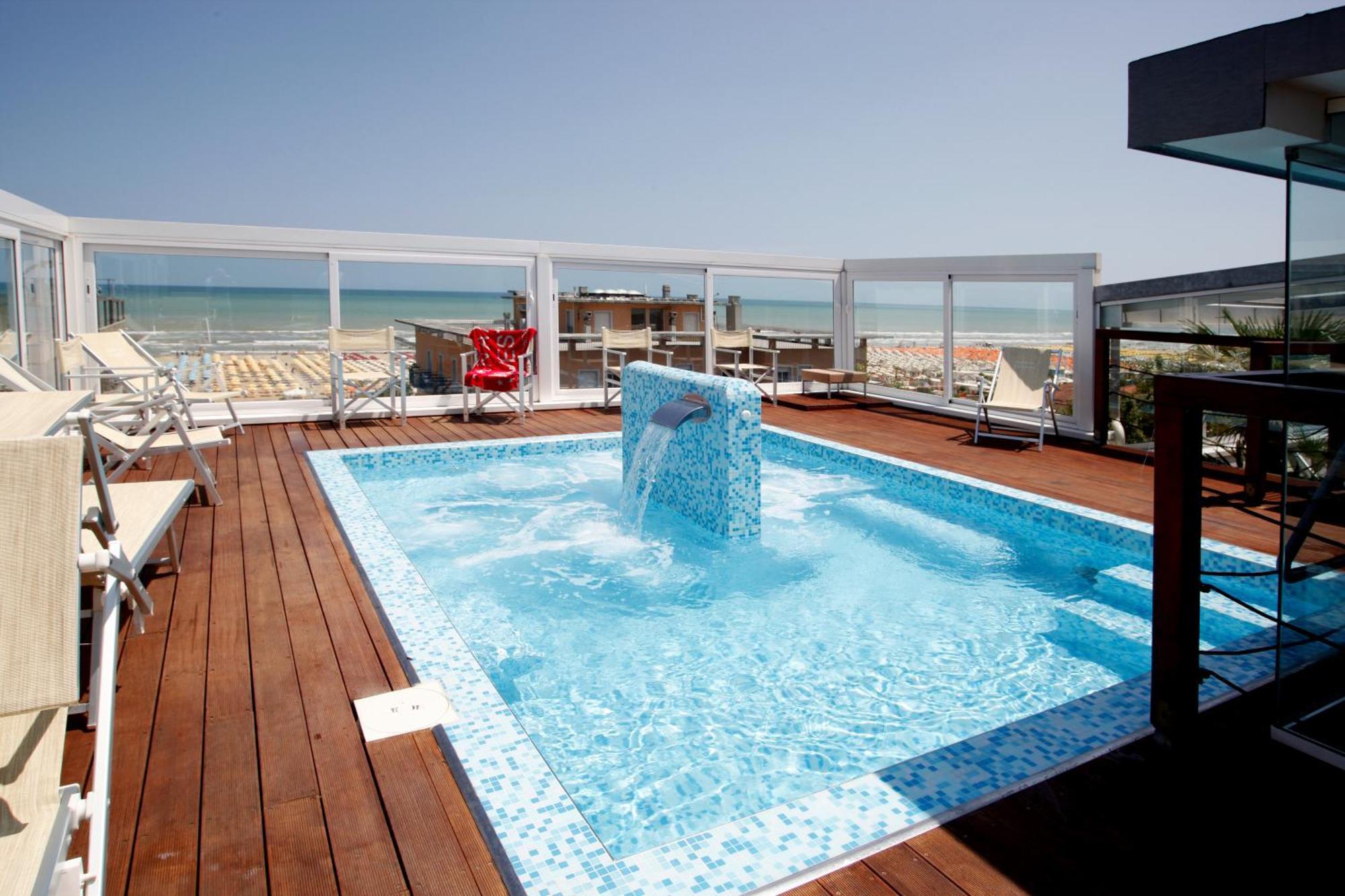 Hotel Panama Majestic Rimini Exteriör bild